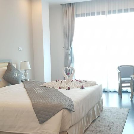 The Pilgrim Hotel Hanoi Exterior photo
